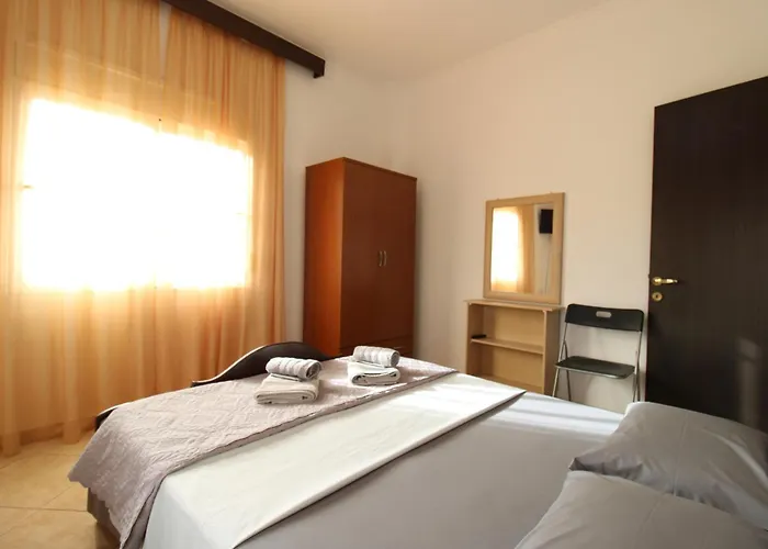 Apartment Eni - Mario Ksamil
