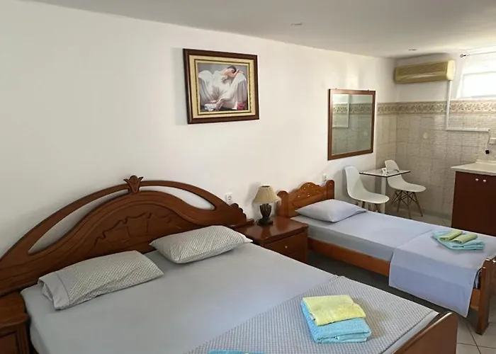 Apartment Eni - Mario Ksamil